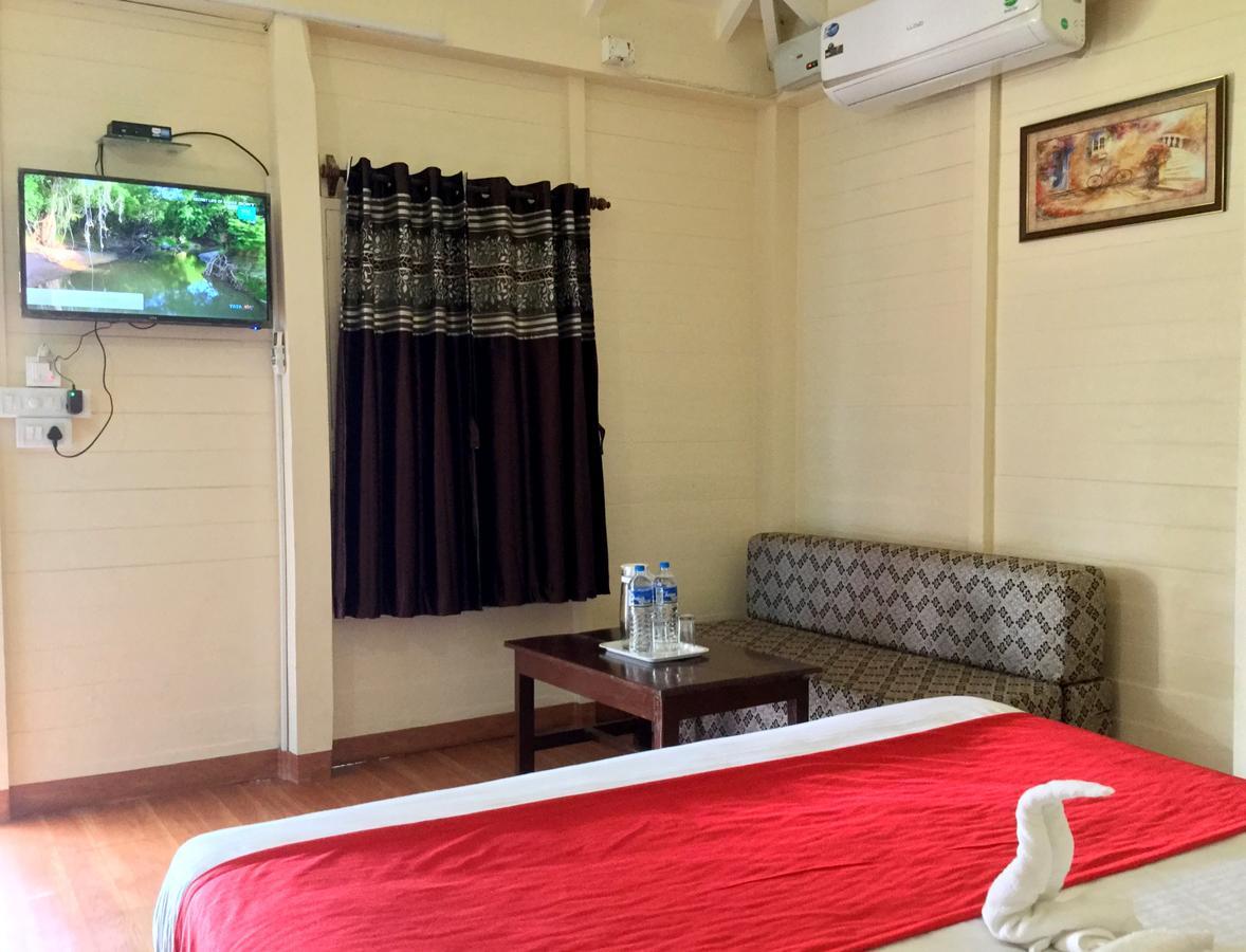 Morjim Queen Beach Resort Exterior photo
